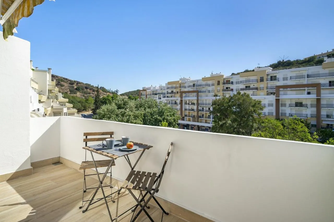 Cool Grey Albufeira Apartment
