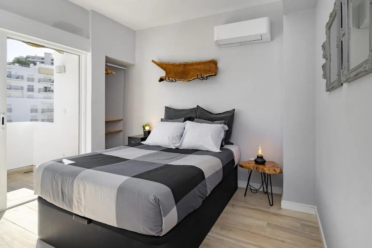 Cool Grey Albufeira Apartment